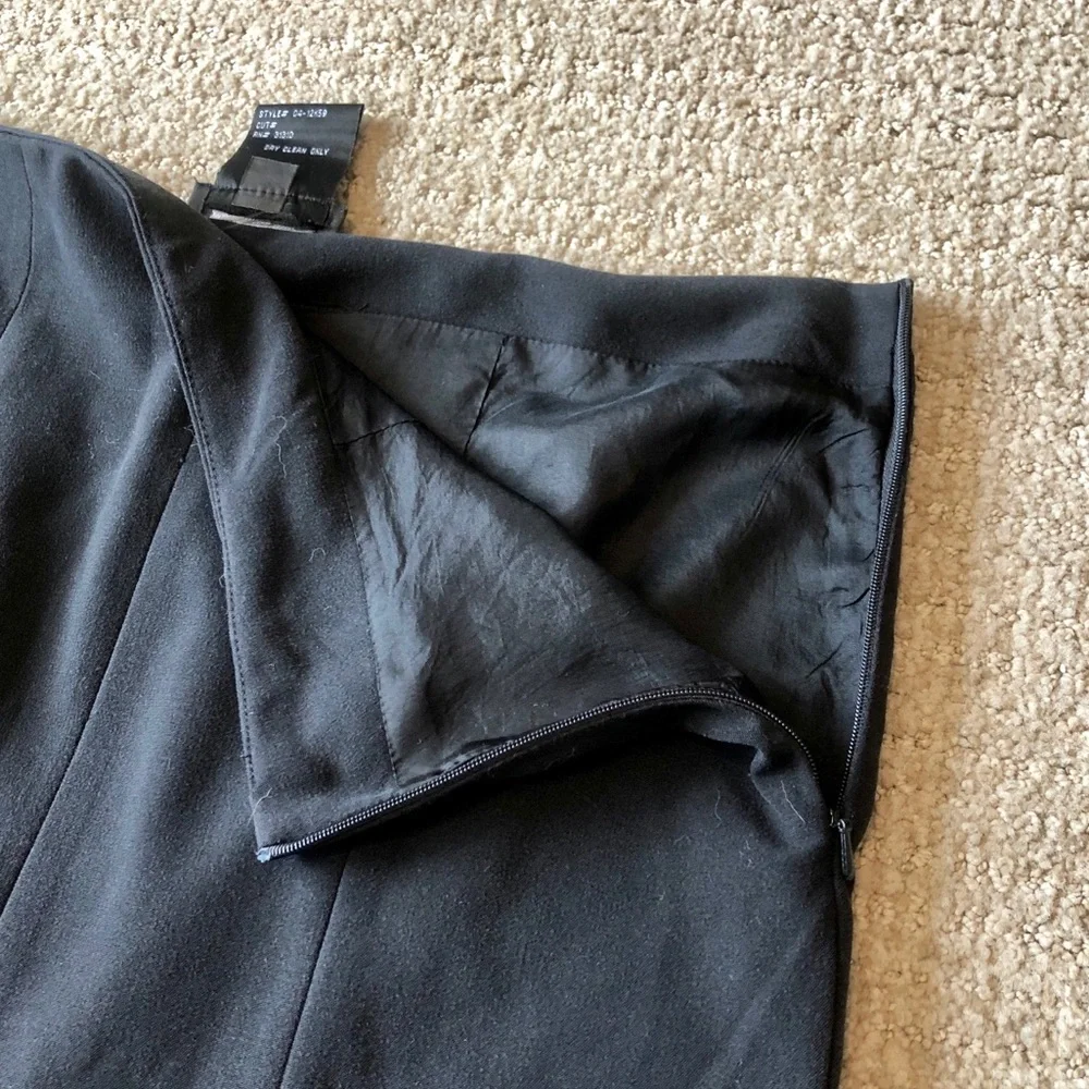 Black Pleated A-line Skirt - Picture 4 of 4